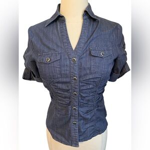 Instyle Blue denim style boho Top w/gathered details & cute buttons Size Medium
